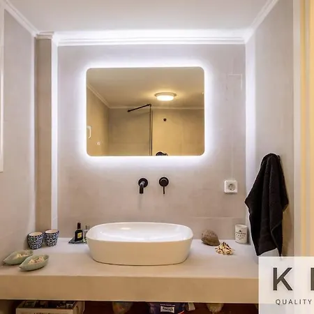 Thea Lassi 2 Bedroom Apartment, Garden Level * Argosztóli