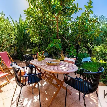 Apartman Thea Lassi 2 Bedroom Apartment, Garden Level