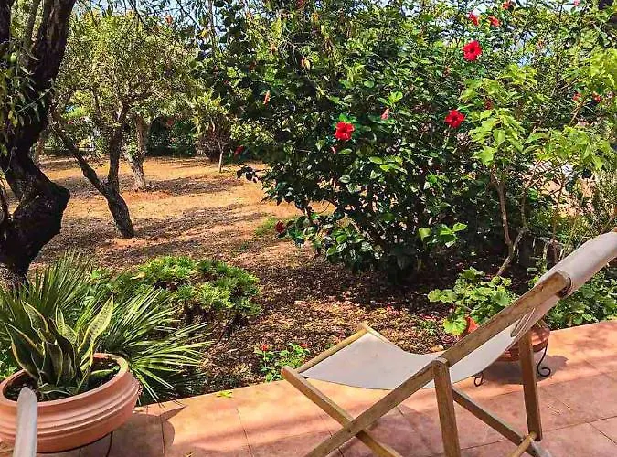 Thea Lassi 2 Bedroom Apartment, Garden Level Argostoli (Kefalonia)