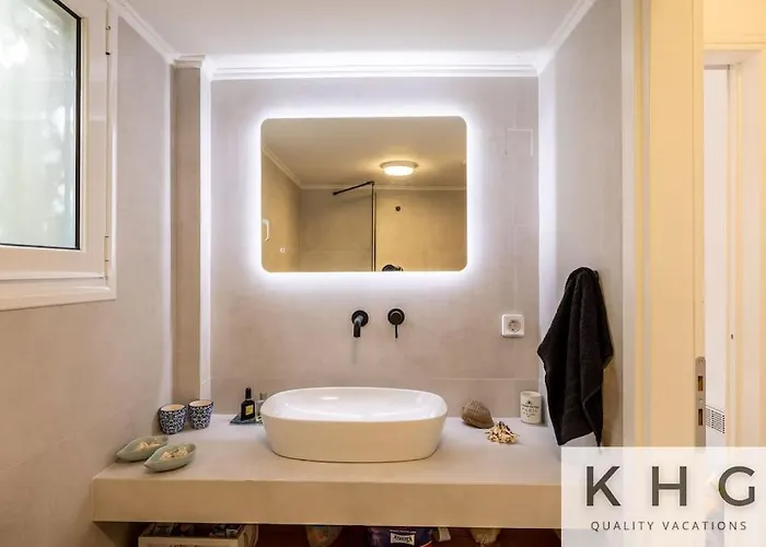 Thea Lassi 2 Bedroom Apartment, Garden Level * Аргостолион