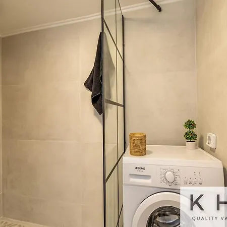 Thea Lassi 2 Bedroom Apartment, Garden Level דירה